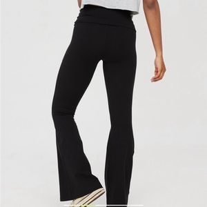OFFLINE by Aerie The Hugger High Waisted Fold over Flare Leggings Small